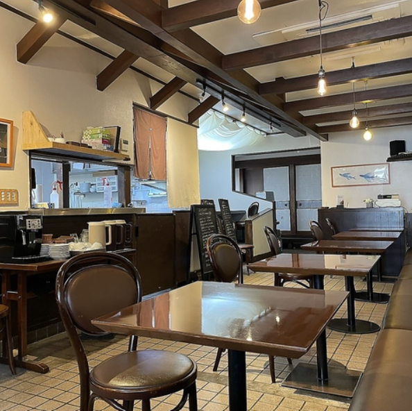 キッチュ食堂 店内